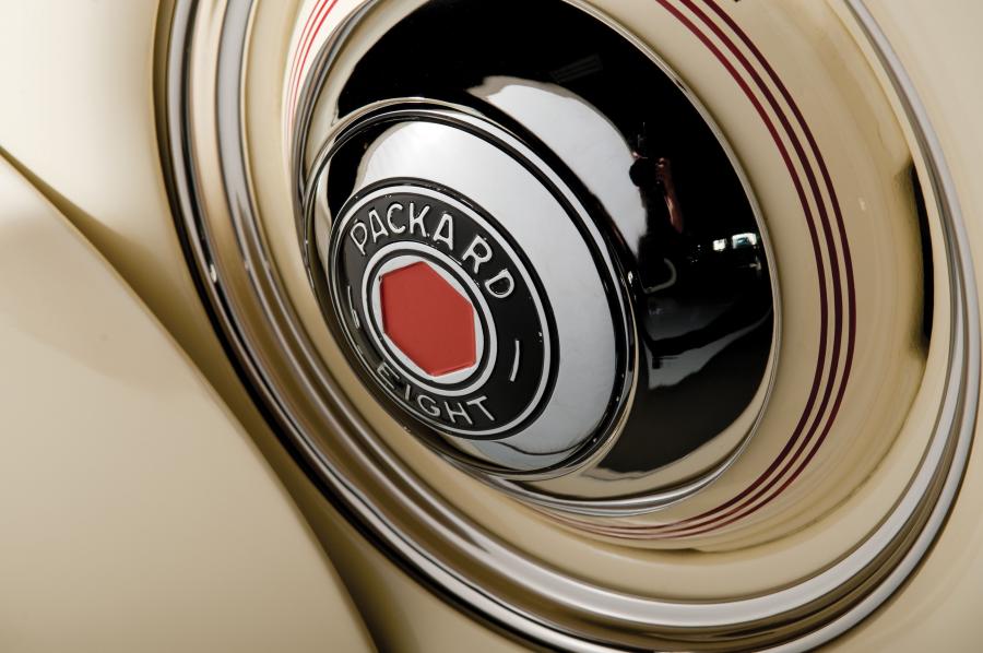  Packard Eight Convertible Sedan 1938 года  (фото 3 из 7)